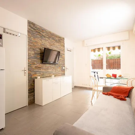 Apartment Le Victoria, Centre , Et Parking Gratuit Sainte-Maxime